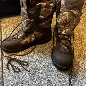 Danner 800G Camo Hunting Boots